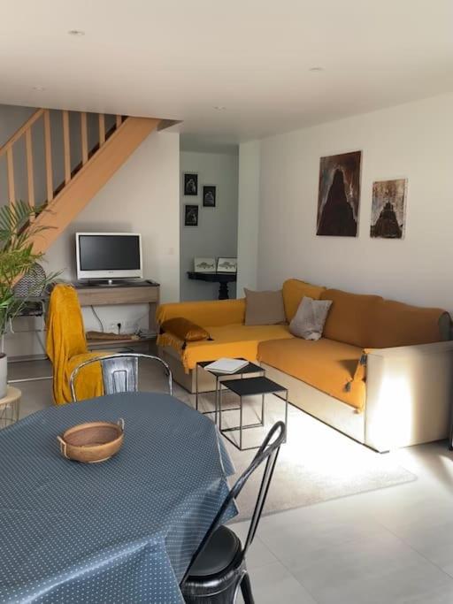 Le Gite Marie-Galante : Belle Maison D'Hotes Avec Acces Piscine En Ete Lanmeur Екстериор снимка